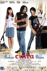 Nonton film Masih Bukan Cinta Biasa (2011) terbaru di Dutamovie21